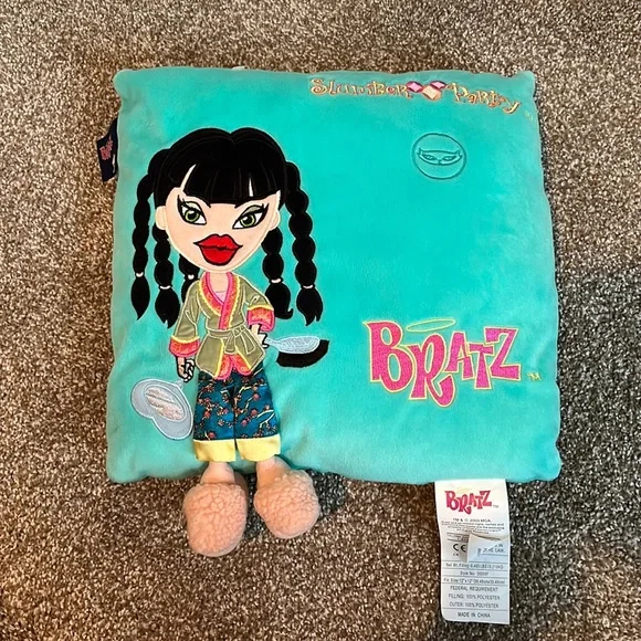 MGA Entertainment Accents Bratz Slumber Party Jade Pillow